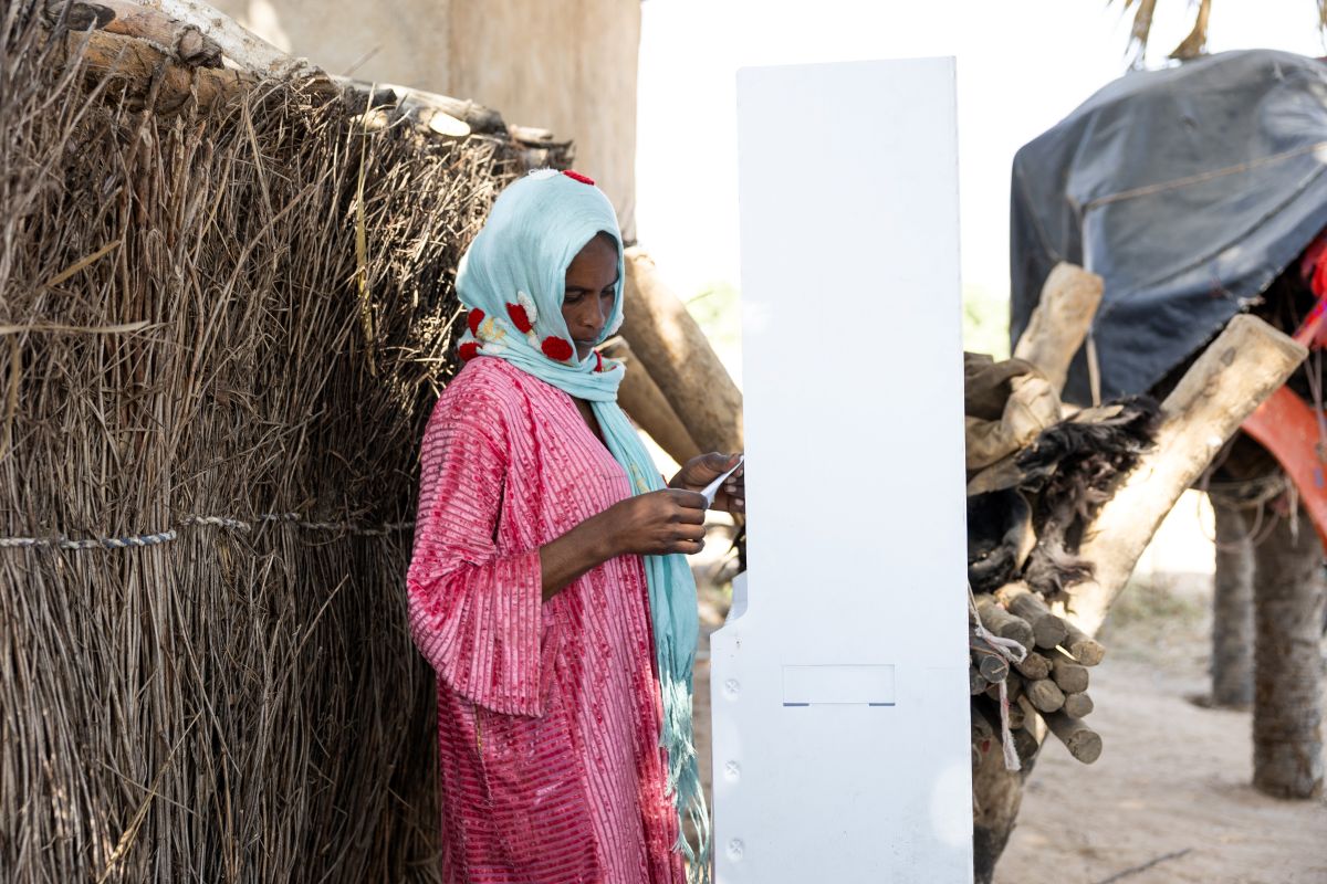 A voting booth in Chad © Joris Bolomey/AFP