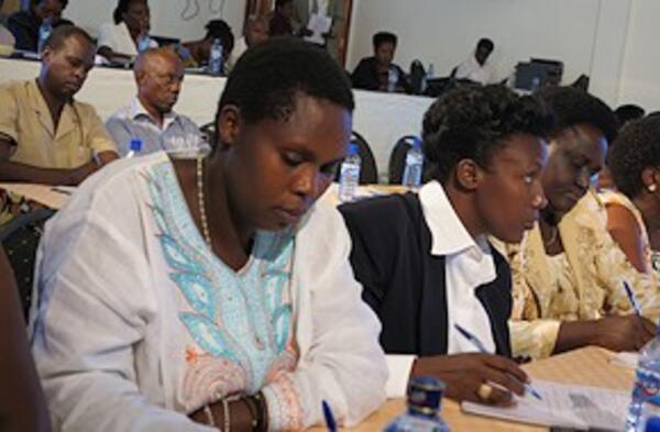 Dans plusieurs pays, l’UIP soutient des projets visant à renforcer les 
capacités des femmes parlementaires, ainsi que l’égalité entre hommes et 
femmes dans les parlements. ©UIP

