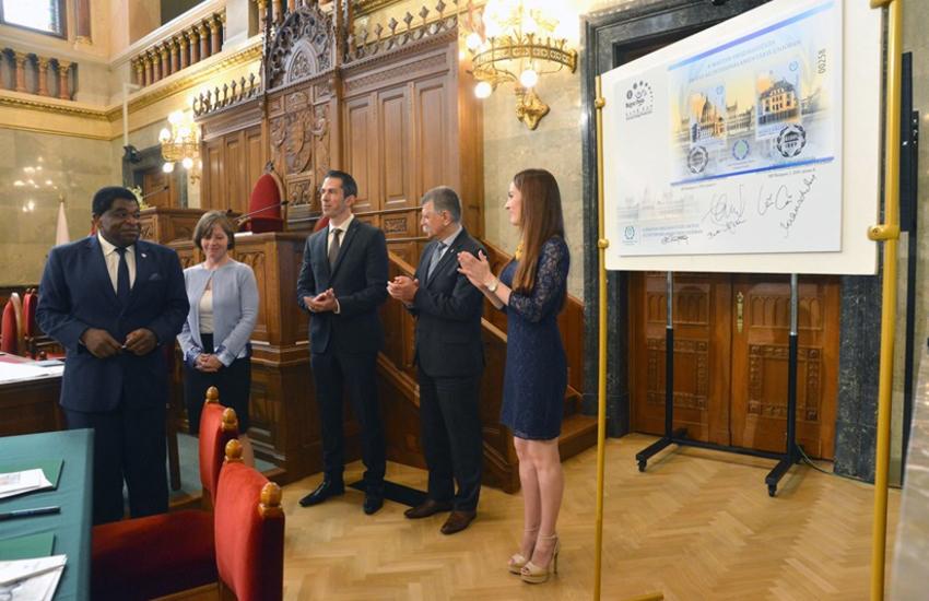 © Office of the Hungarian National Assembly