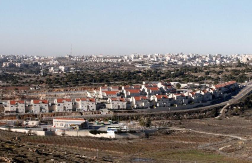 La colonie juive de Kiryat Arba à la périphérie de la ville 
palestinienne.  Hazem Bader/AFP

