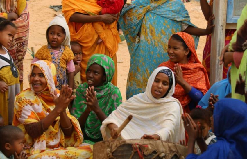 La caravane REFPAM était destinée à sensibiliser le public à la cause des 
femmes. ©carlosoliveirareis (CC BY-NC-SA 2.0)

