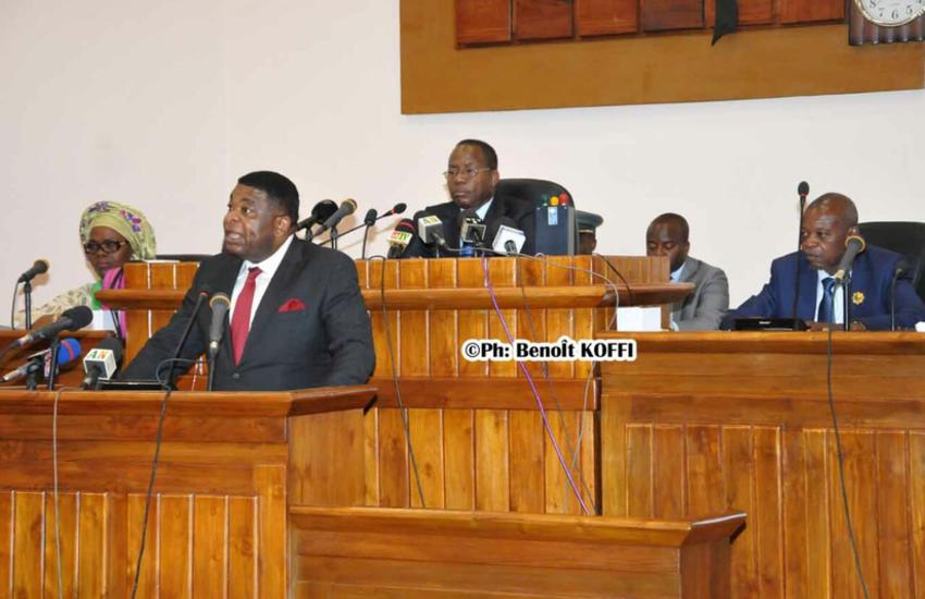 Martin Chungong à prononcer un discours à l’Assemblée nationale du 
Bénin © Benoit Koffi

