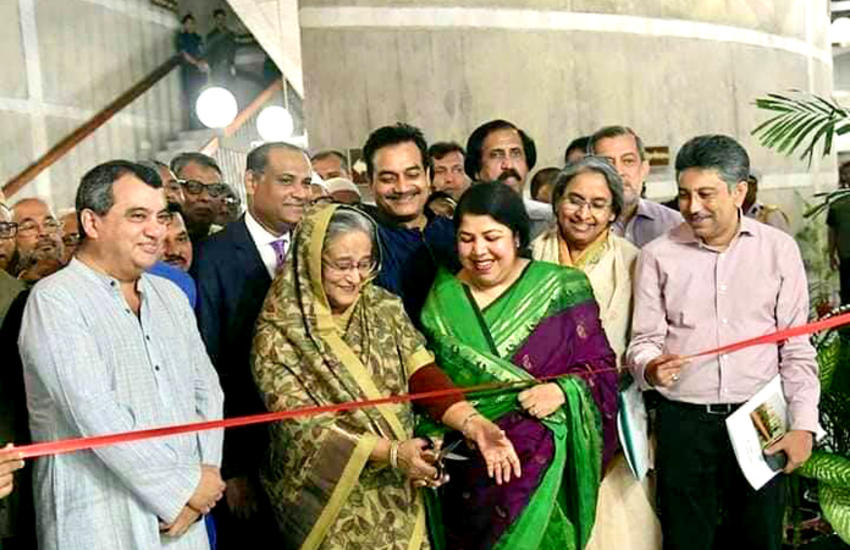 IPU Honorary President Saber H. Chowdhury, Prime Minister Sheikh Hasina and Speaker of Parliament Shirin Chaudhury at the opening of the exhibition