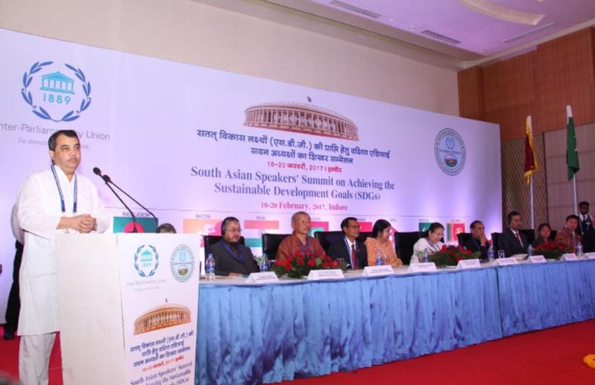 Le Président de l’UIP, Saber Chowdhury, s’adresse aux participants du 
Sommet. © Asif Dullah

