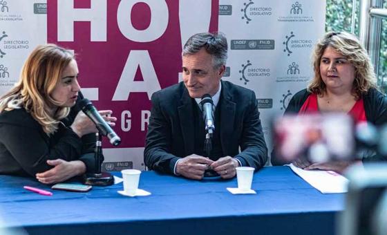 Hola Congreso! closing event on 12 September. From left to right: Journalist María Julia Oliván, MP David Pablo Schlereth and volunteer Veronica Bulnes (copyright: Directorio Legislativo)